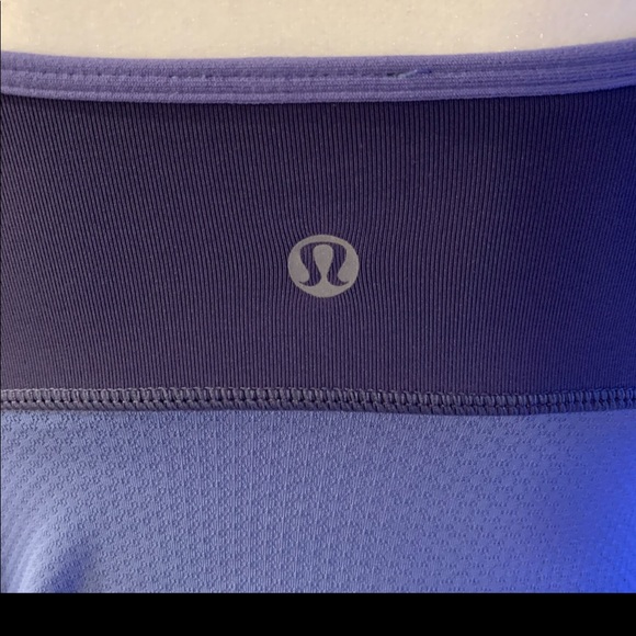 Bundle 2/$30 Lululemon V-Neck Tank with Mesh - Picture 4 of 4